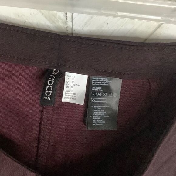 H&M Divided burgundy pant - Picture 6 of 6
